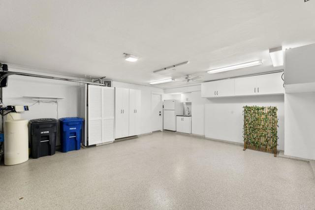 12859 Caminito del Canto, Del Mar CA: https://media.crmls.org/mediaz/572292d2-7541-4133-947f-28af5ee2f0ce.jpg