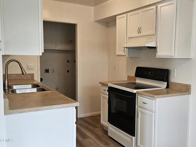 642 College Drive, Ventura, CA, 93003 642 College Drive, Ventura, CA, 93003