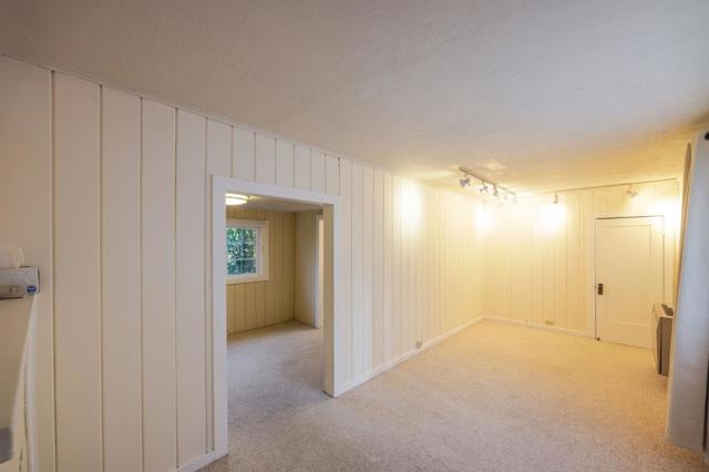 1009 Miramontes Street, Half Moon Bay CA: https://media.crmls.org/mediaz/5723998b-33fe-4dc7-9b80-2a69bee9a8c8.jpg