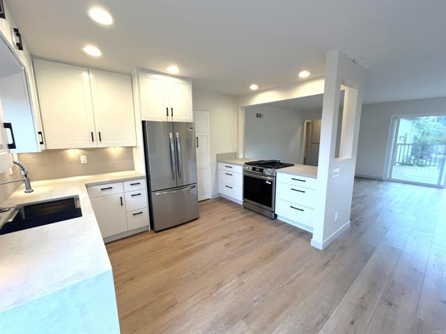 Detail Gallery Image 30 of 46 For 804 & 814 Clark Ave, Encinitas,  CA 92024 - 3 Beds | 2 Baths