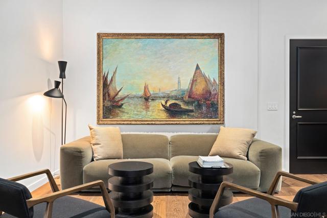 2500 6th Ave, San Diego CA: https://media.crmls.org/mediaz/5723edde-39bc-4588-8bd9-5b437356d403.jpg