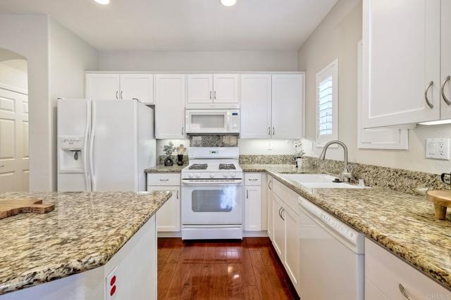 1440 Clearview Way, San Marcos CA: https://media.crmls.org/mediaz/57247ec3-ecb7-45eb-80c4-84ba280c4842.jpg