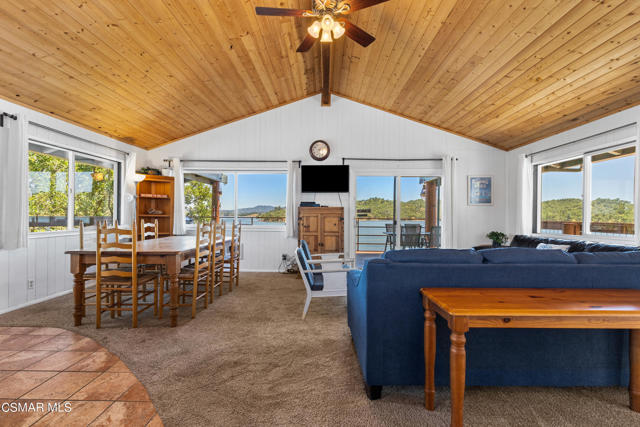 6545 Nacimiento Shores Road, Bradley CA: https://media.crmls.org/mediaz/5724e2f6-ce9c-4659-859e-5bdbdd310dfd.jpg