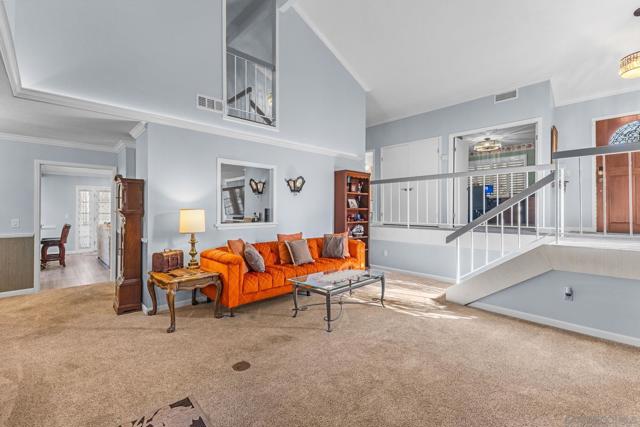 1363 Timberpond Dr, El Cajon CA: https://media.crmls.org/mediaz/5725bfec-9dee-4d74-9e09-24b514c0a4e5.jpg