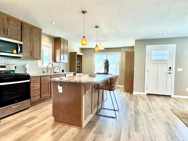 493 Prairie, Cathedral City CA: https://media.crmls.org/mediaz/57269649-2852-469b-9c0b-83a87d6e38a1.jpg