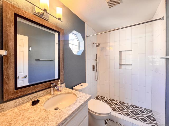 8585 Via Mallorca, La Jolla CA: https://media.crmls.org/mediaz/5727847b-3b9e-48ba-b5e4-6fb6d92593af.jpg