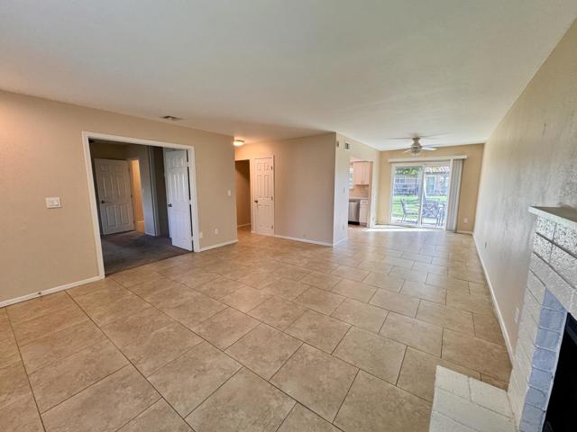 75245 Vista Corona, Palm Desert CA: https://media.crmls.org/mediaz/57278e86-14b1-418a-b008-032b59fe7b5a.jpg