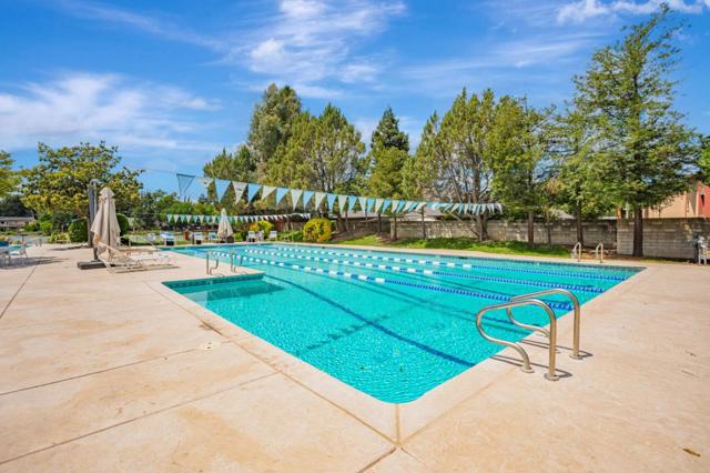 3090 Woods Circle, Davis CA: https://media.crmls.org/mediaz/5728aee8-4dac-44de-8666-b8b0715d9851.jpg