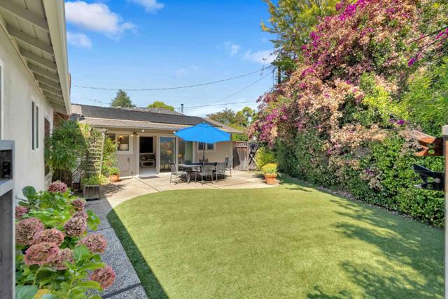 1249 Marilyn Court, Mountain View CA: https://media.crmls.org/mediaz/57294a54-eb49-47f0-af56-ad6127f48148.jpg
