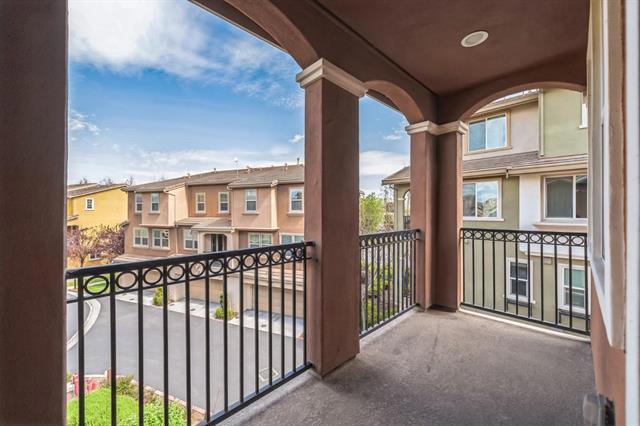 276 Currlin Circle, Milpitas CA: https://media.crmls.org/mediaz/57297b80-5733-4d09-ba1f-0933f7d7970f.jpg