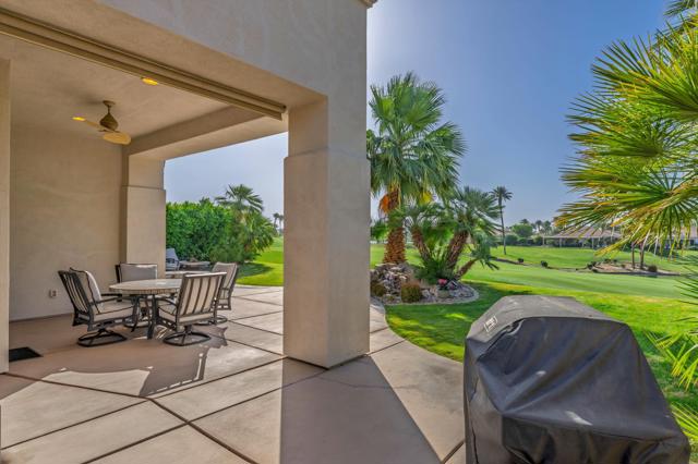 80143 Miramonte Lane, La Quinta CA: https://media.crmls.org/mediaz/5729c3ae-ee26-4daa-aa2d-c54972639fe6.jpg