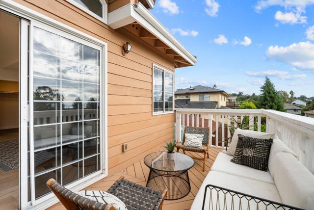 3375 East Avenue, Hayward CA: https://media.crmls.org/mediaz/5729daa3-ddfd-4851-bc2e-32a786e22977.jpg