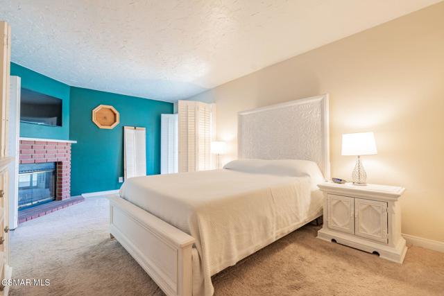 1642 Cayton Avenue, Simi Valley CA: https://media.crmls.org/mediaz/572ac19c-3349-4f26-a485-140618592d08.jpg