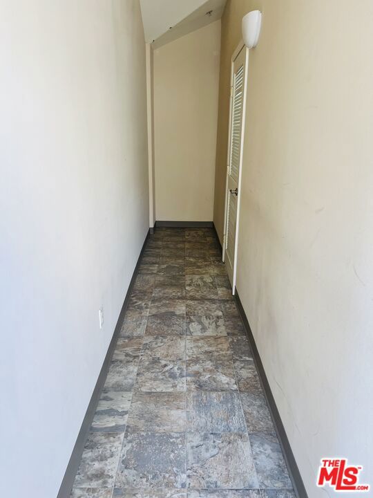 5719 Camellia Avenue, 109 photo 37