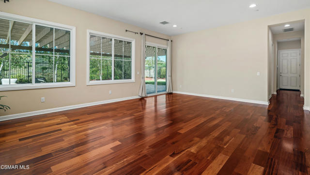 Image 10 of 46 For 7375 Elk Run Way