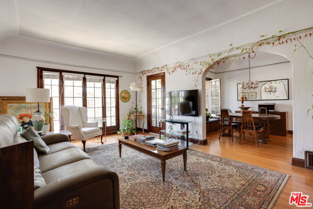 Image 3 of 17 For 650 La Jolla Avenue