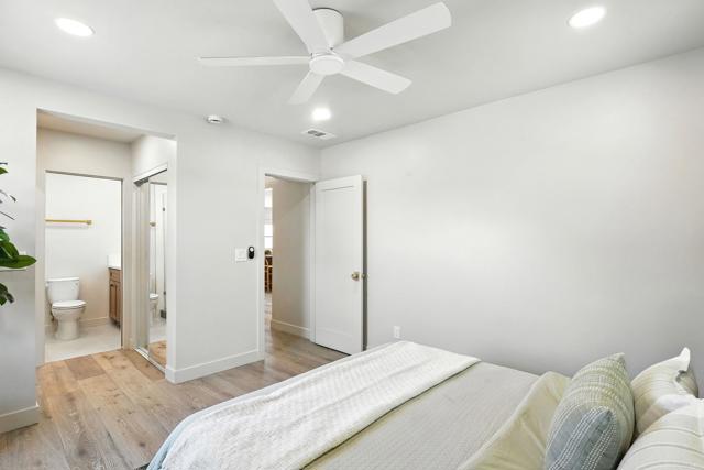 3777 Poe Street, San Diego CA: https://media.crmls.org/mediaz/572d0e4a-87dc-45a9-99ad-8d77ca4d9d71.jpg