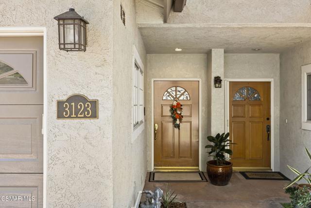 4-web-or-mls-Upmarketmedia_3123Hil-12