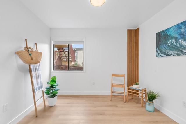 40 Seacliff Drive, Seacliff CA: https://media.crmls.org/mediaz/572da662-fa28-4c1b-95a0-39d0c69c34e7.jpg