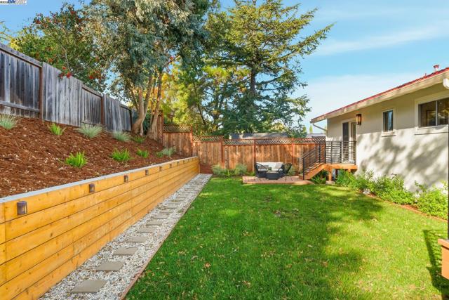 4253 Mirador Dr, Pleasanton CA: https://media.crmls.org/mediaz/572e41f9-8fa0-4ada-8cf4-1117434ba71f.jpg