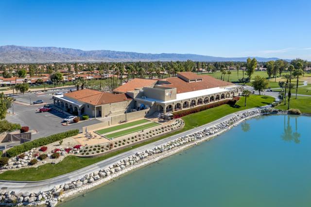 40155 Baltusrol Circle, Palm Desert CA: https://media.crmls.org/mediaz/572e54ec-9591-4a19-b71f-0699ccdc12e0.jpg