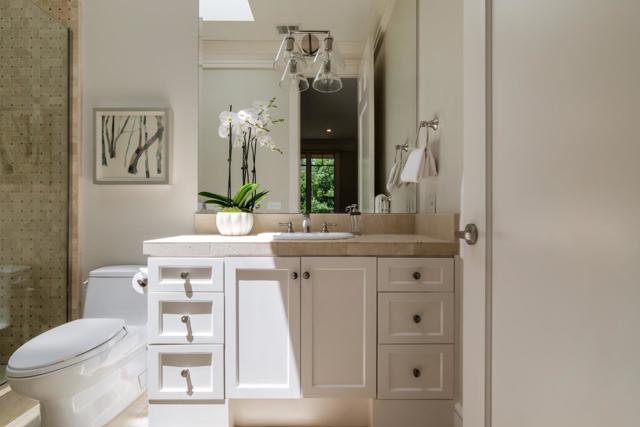 5 Redberry, Portola Valley CA: https://media.crmls.org/mediaz/572fea04-ea8a-4113-bf63-c37e42e2117f.jpg
