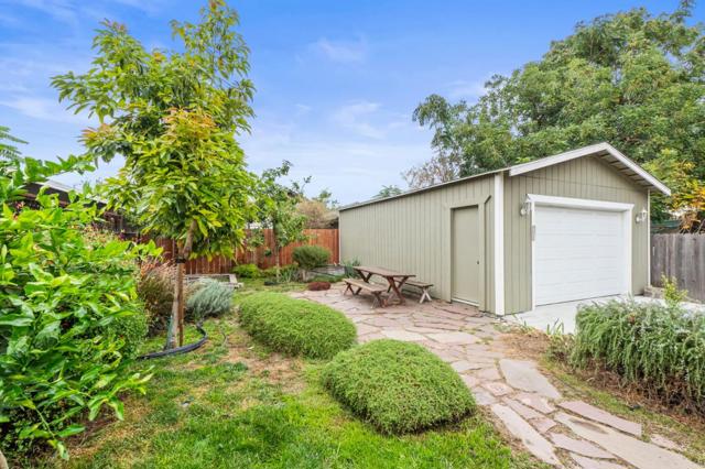 816 N 13th Street, San Jose CA: https://media.crmls.org/mediaz/57305a90-ed80-407f-8f0d-3e62c9790cd7.jpg