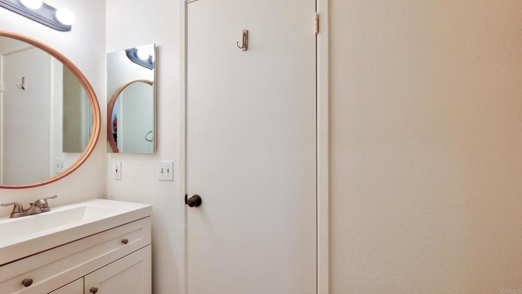 1811 E Grand Avenue - photo 19