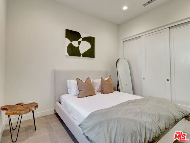 80240 Platinum Way, La Quinta CA: https://media.crmls.org/mediaz/5730c144-159e-47b3-85b2-d0bbba2e2150.jpg