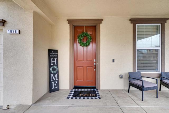 1028 Capri Way, Salinas CA: https://media.crmls.org/mediaz/5731caf9-baa5-4f1d-85f9-db62b0410ba4.jpg