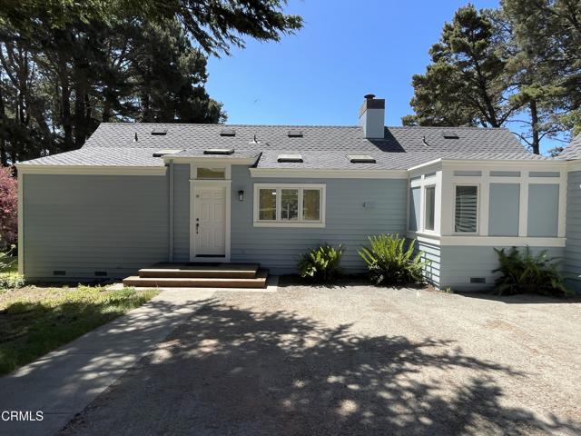 45300 Headlands Drive, Mendocino CA: https://media.crmls.org/mediaz/573209c4-8e6a-473c-9f7f-aca7255d9966.jpg