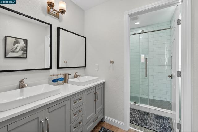 2173 Madrone Dr, Fairfield CA: https://media.crmls.org/mediaz/573264e4-b377-43e0-bd32-e0baa2e072dd.jpg
