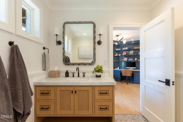 4435 Encinas Drive, La Canada Flintridge CA: https://media.crmls.org/mediaz/57327708-c653-4889-b7ea-b56101390efa.jpg