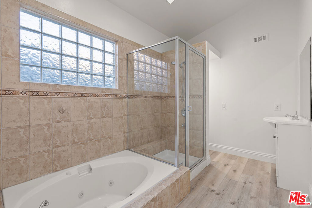 MLS #26853527 image #20
