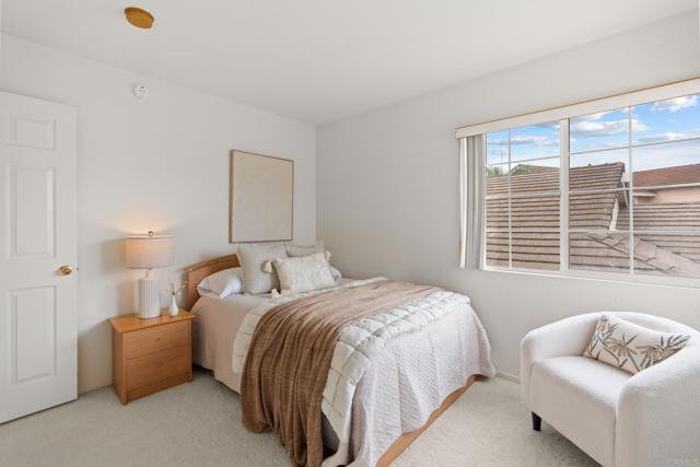 Detail Gallery Image 32 of 43 For 5711 Fallenwood Ln, San Diego,  CA 92121 - 5 Beds | 3 Baths