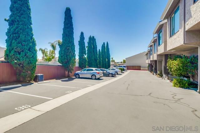 7797 Stalmer St, San Diego CA: https://media.crmls.org/mediaz/5733e7f5-75b1-432a-88f7-06527ec7c41a.jpg