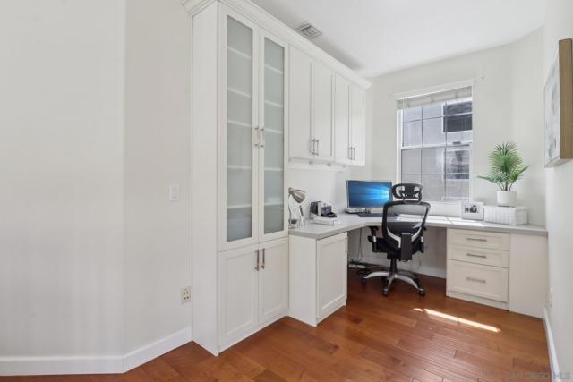 11856 Miro Circle, San Diego CA: https://media.crmls.org/mediaz/5733f4dd-afca-4898-9104-8d3ab41f9049.jpg
