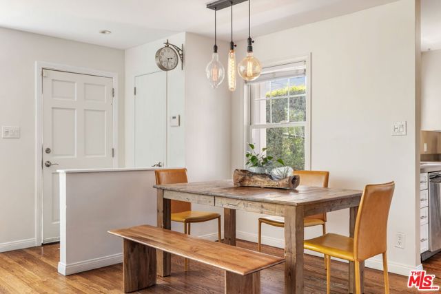 5358 S Centinela Avenue, Los Angeles CA: https://media.crmls.org/mediaz/573429a1-03e2-41c9-968c-faeff91d0eef.jpg
