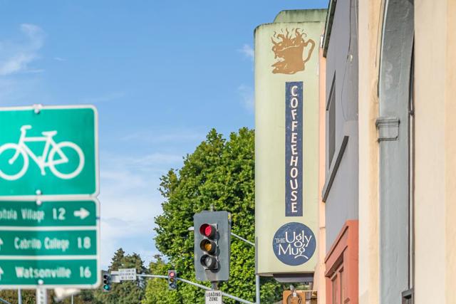 2625 Howe Street, Santa Cruz CA: https://media.crmls.org/mediaz/5734e200-34fd-495e-93c2-2b2cd5859118.jpg