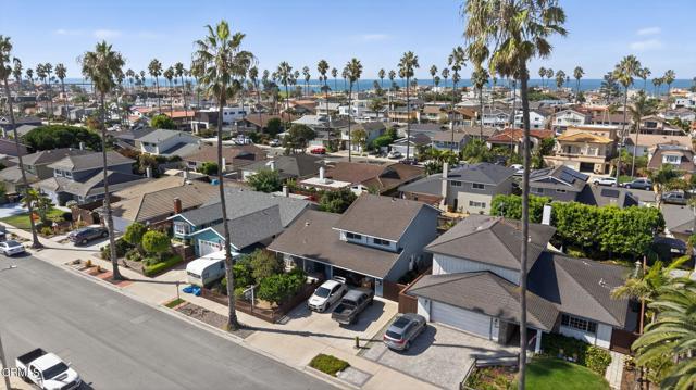 2833 Sailor Avenue, Ventura CA: https://media.crmls.org/mediaz/57360020-1e1f-4f7d-927a-ce4e8e9e10de.jpg