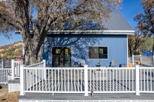 21000 Mines Rd., Livermore CA: https://media.crmls.org/mediaz/5736b16f-c813-445b-a564-2f5236ef5e5e.jpg
