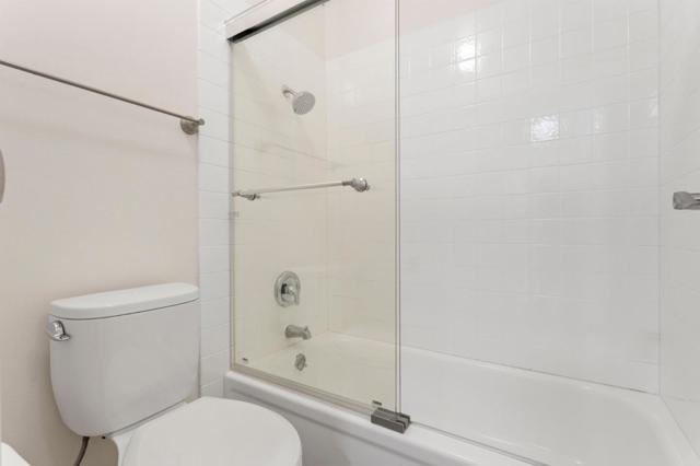 288 Whitmore Street, Oakland CA: https://media.crmls.org/mediaz/5736ce3e-f2c3-4185-871a-e9e6c40b9488.jpg