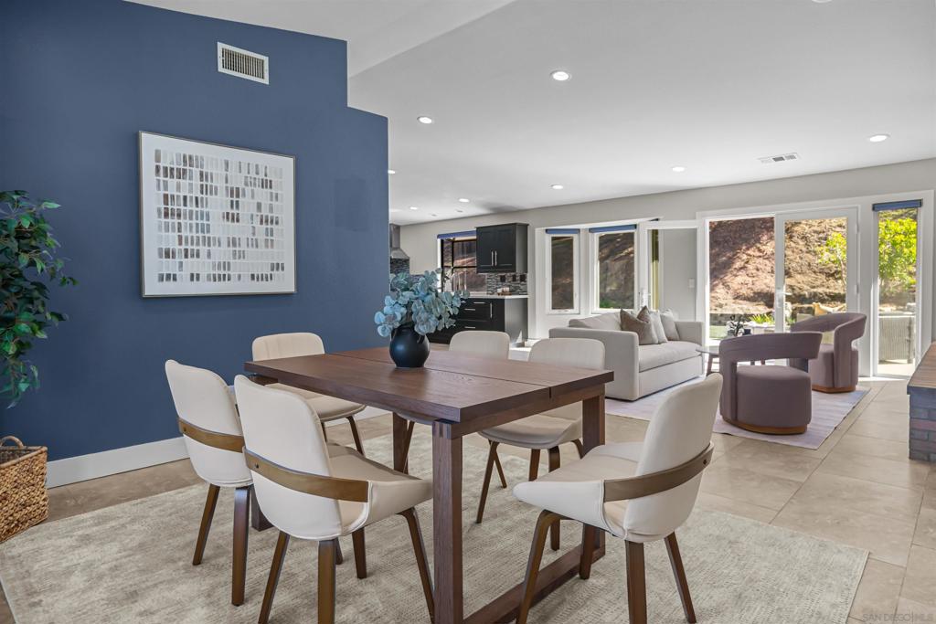 MLS #250043071SD image #9