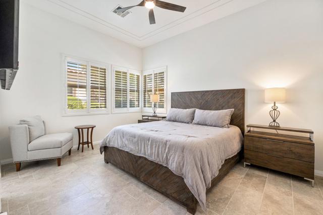 80813 Calle Azul, La Quinta CA: https://media.crmls.org/mediaz/573709b7-d7ff-441a-85d1-2a56bdb3003b.jpg