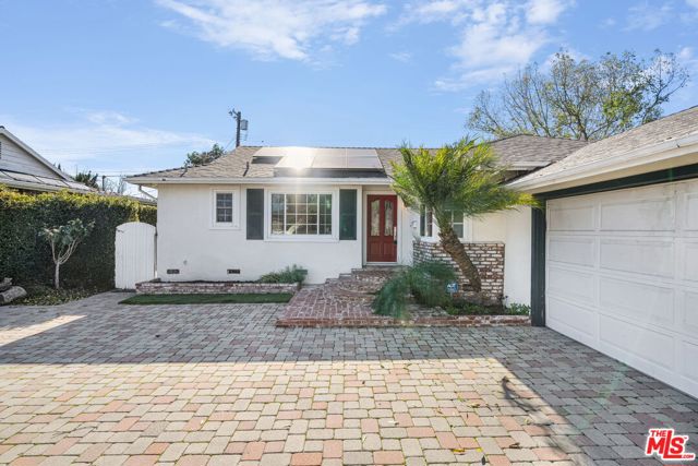 23020 Haynes Street photo 2