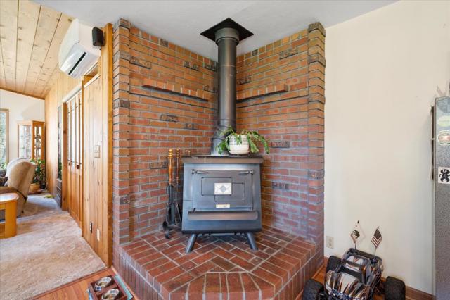 121 Wellock Road, Lewiston CA: https://media.crmls.org/mediaz/5737987a-82ee-4676-a55d-5aa730dd937d.jpg