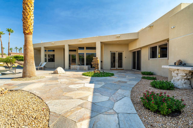 16 Judd Terrace, Rancho Mirage CA: https://media.crmls.org/mediaz/5737a719-5131-45a1-9465-0c56dea26b3b.jpg
