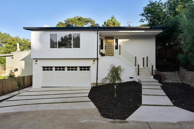 1560 Alturas Drive, Burlingame CA: https://media.crmls.org/mediaz/5737cdf4-5682-4717-aca3-e1b9a3b25bee.jpg