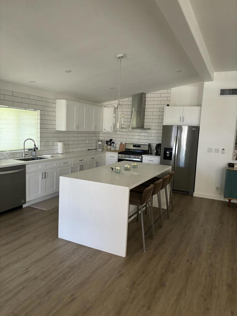 47884 Coronado Drive