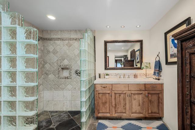 600 S La Mirada Road, Palm Springs CA: https://media.crmls.org/mediaz/5738e624-32cc-4c0a-8570-4f85d6585fa6.jpg